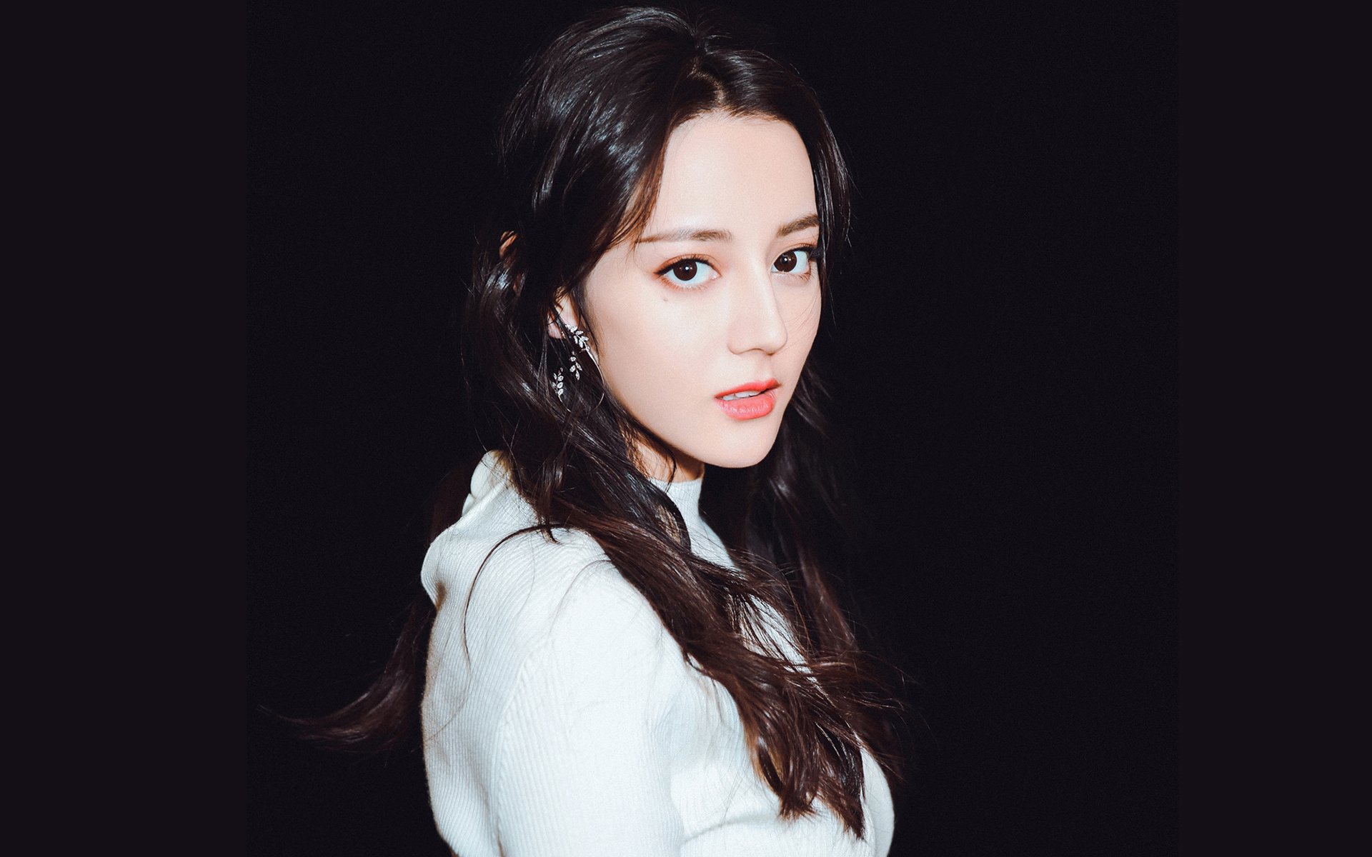 球员个人表现成为赛后焦点，球员个人信息表模板