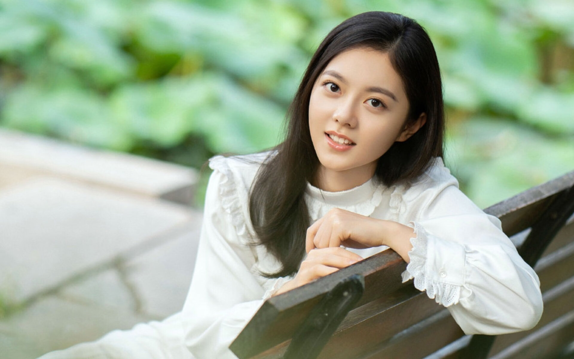 希腊女篮在欧洲锦标赛中再夺金牌,实力彰显不凡,希腊女球迷