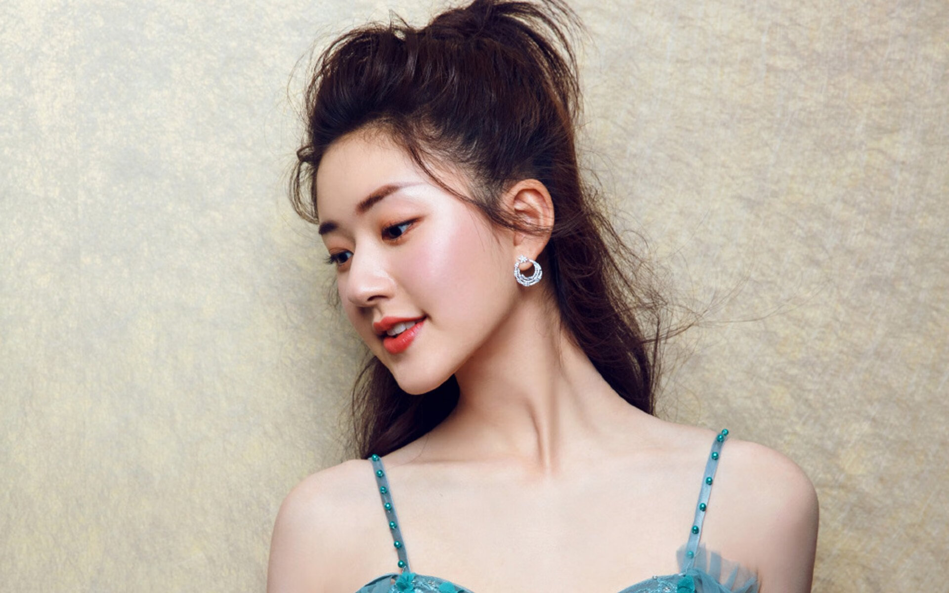 覃海洋蛙泳技术细腻，动作流畅，覃海洋200米蛙泳